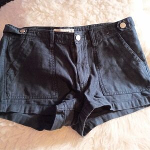 Ambercrombie & Fitch Short